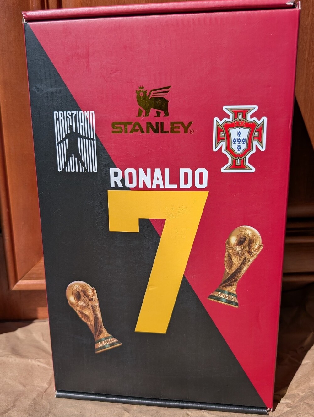 Christiano Ronaldo World Cup 40oz Stanley Tumbler w/straw, cover, velvet bag